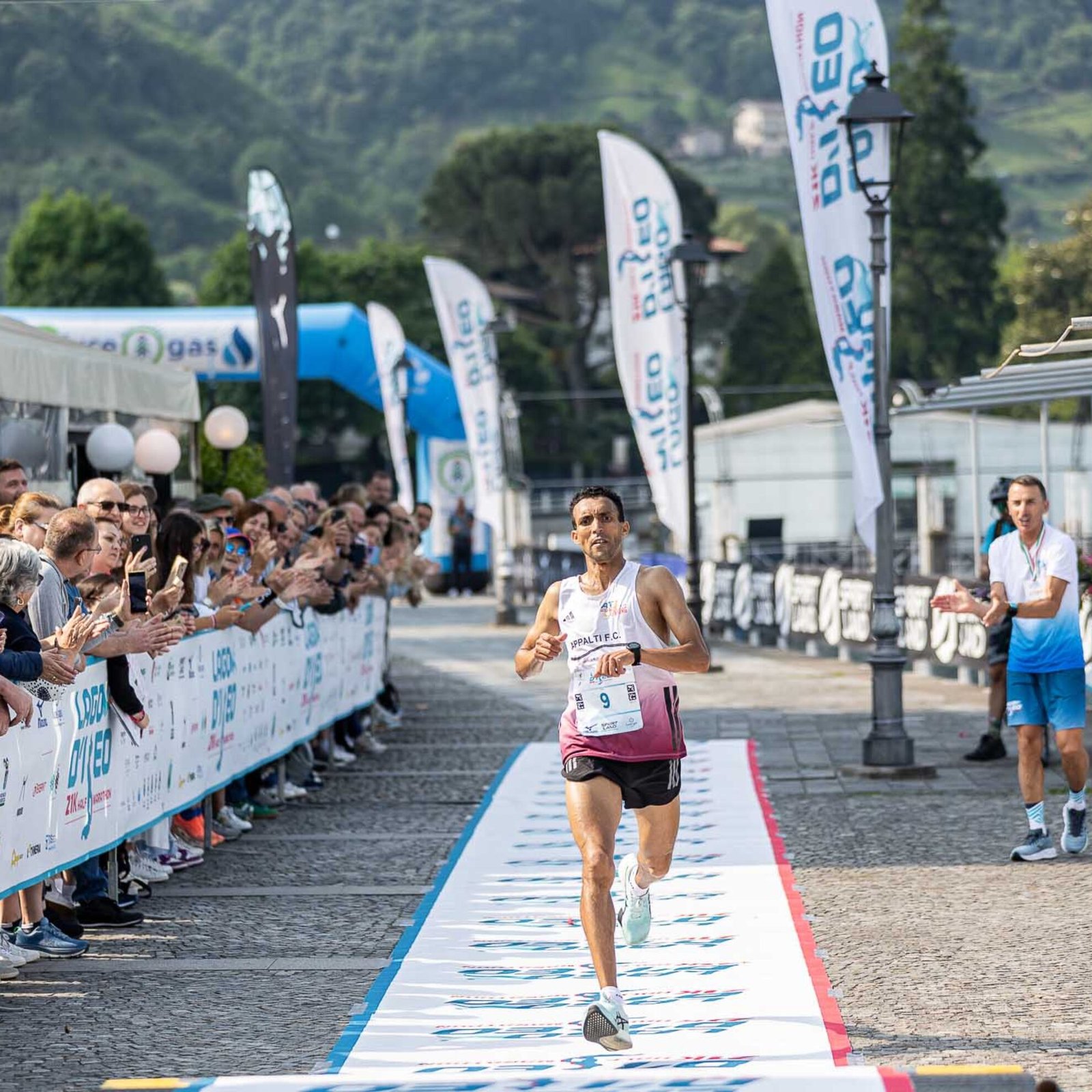 arrivi-lago-iseo-half-marathon-2025