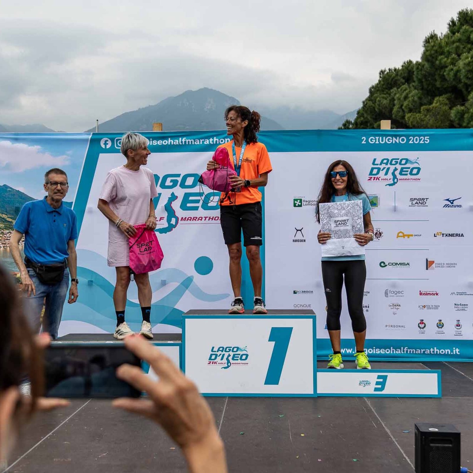 premiazioni-lago-iseo-half-marathon-202543